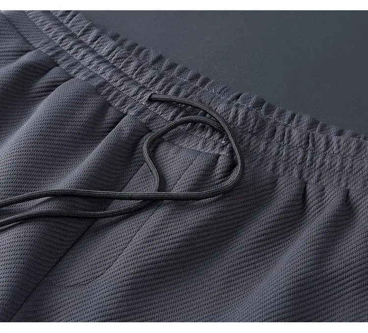 Caden - Premium Men's Tracksuit With Zip-Up Jacket For Active And Casual Wear 2