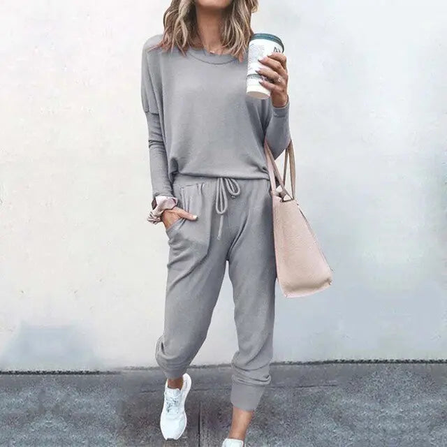 Liora - Casual Women's Tracksuit Set With Drawstring Pants For Everyday Comfort 4