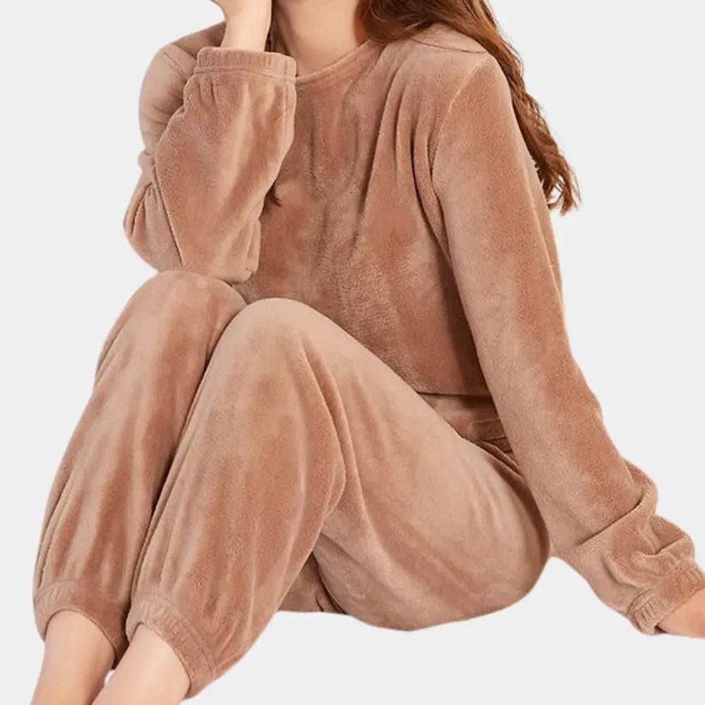 Liora - Cozy Women's Tracksuit Set With Relaxed Fit For Casual Outings 1