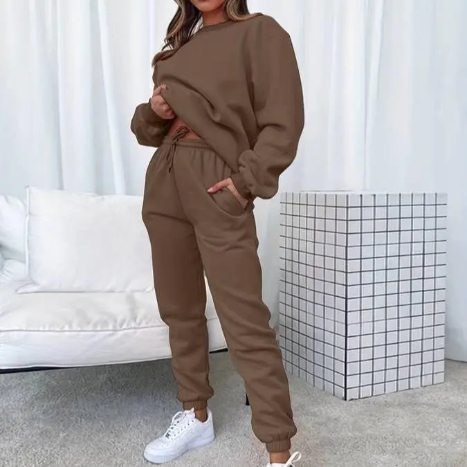 Liora - Cozy Women's Tracksuit Set With Relaxed Fit For Casual Outings 5