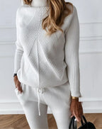 Liora - Stylish Women's Tracksuit Set With Fitted Pullover For Casual Days 1