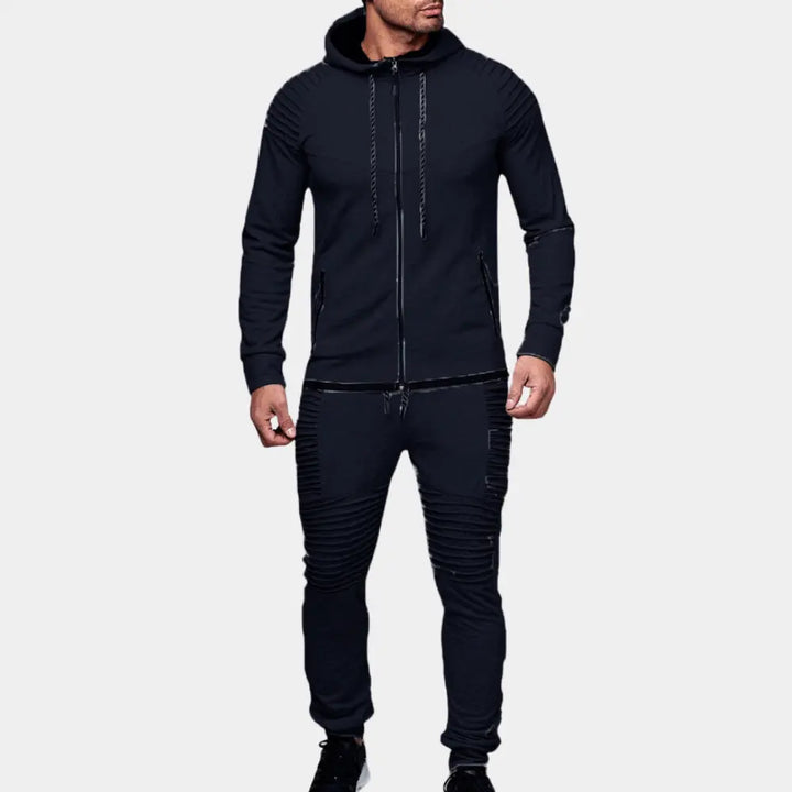 https://cdn.shopify.com/s/files/1/0879/0949/9227/files/Zwart_LUCAS_-_Stijlvol_Trainingspak_voor_Heren_T-E_3.png