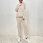 MunaWear - Tracksuits - Selina - Cozy Women's Tracksuit Set With Hood For Casual Relaxation - 