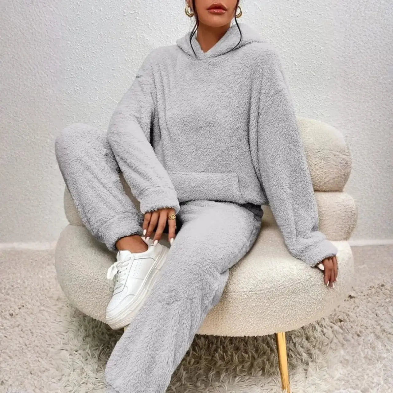 MunaWear - Tracksuits - Selina - Cozy Women's Tracksuit Set With Hood For Casual Relaxation - 