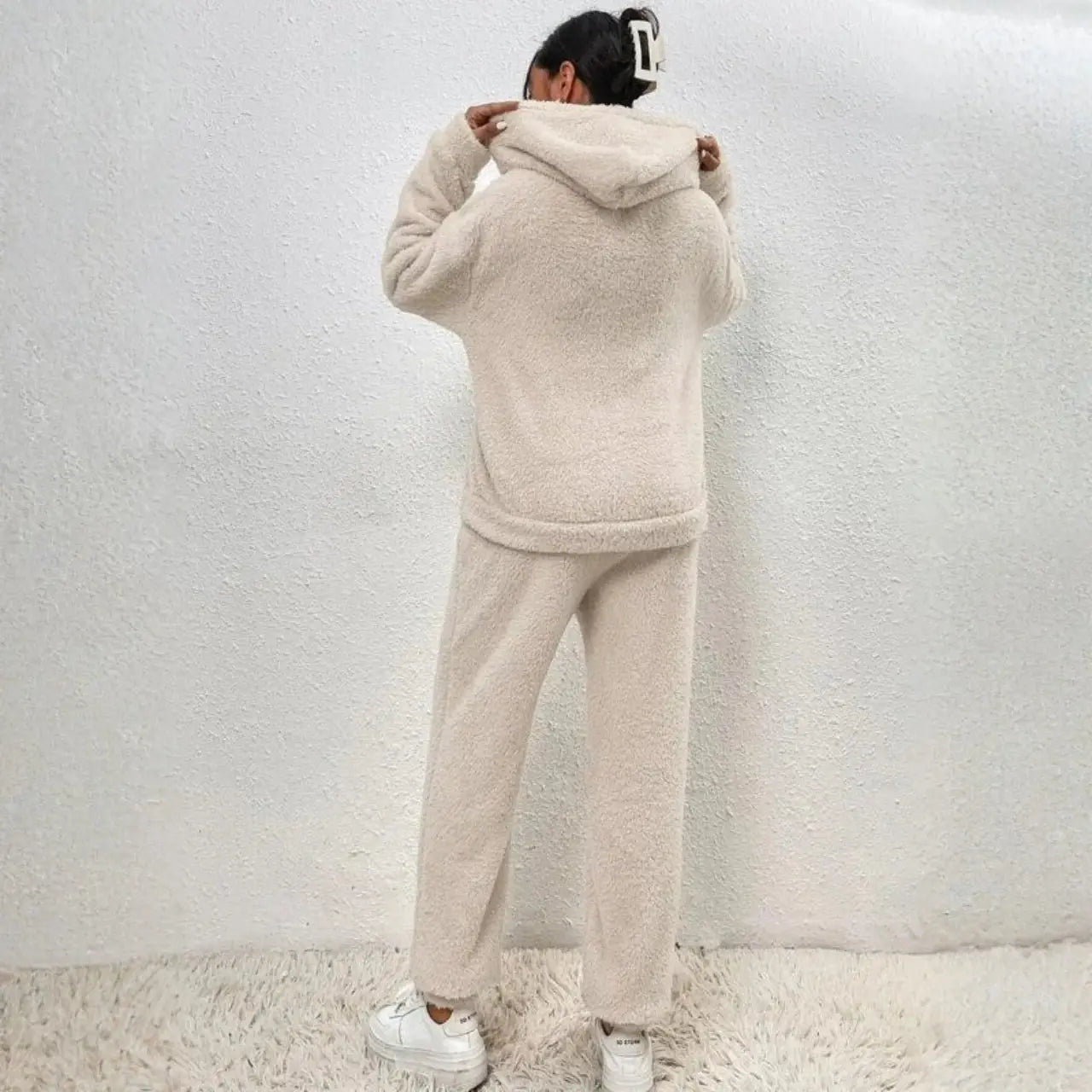 MunaWear - Tracksuits - Selina - Cozy Women's Tracksuit Set With Hood For Casual Relaxation - 