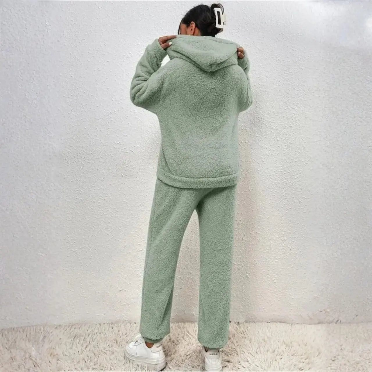 MunaWear - Tracksuits - Selina - Cozy Women's Tracksuit Set With Hood For Casual Relaxation - Green / 3XL