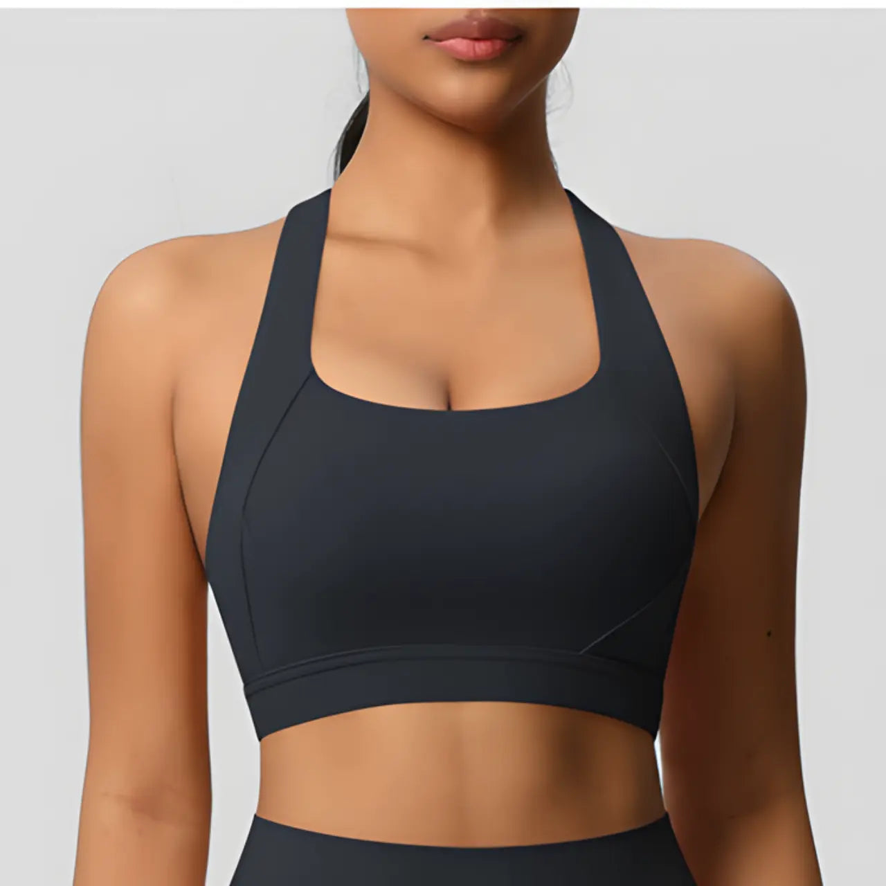 MunaWear - Women's Activewear - Ava – 2PCS Pocketed Yoga Set with Crossover Bra & Shorts for Stylish Workouts - 