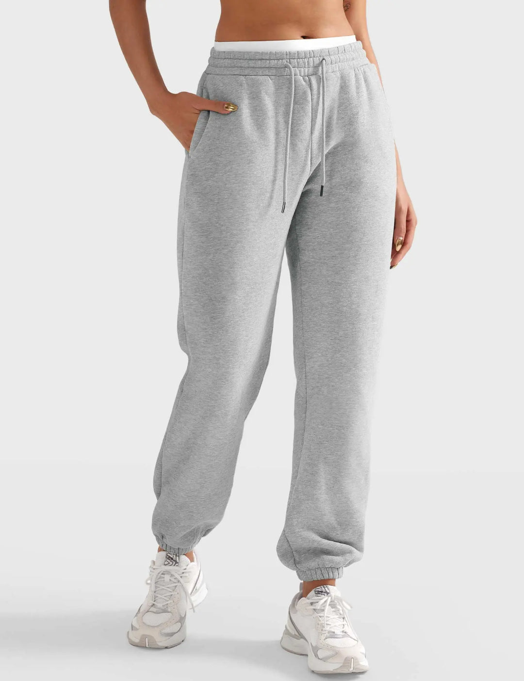 MunaWear  Women's Activewear  Lila – Relaxed Fit Ladies Jogging Pants with Adjustable Waistband & Deep Pockets, Best Joggers for Women 