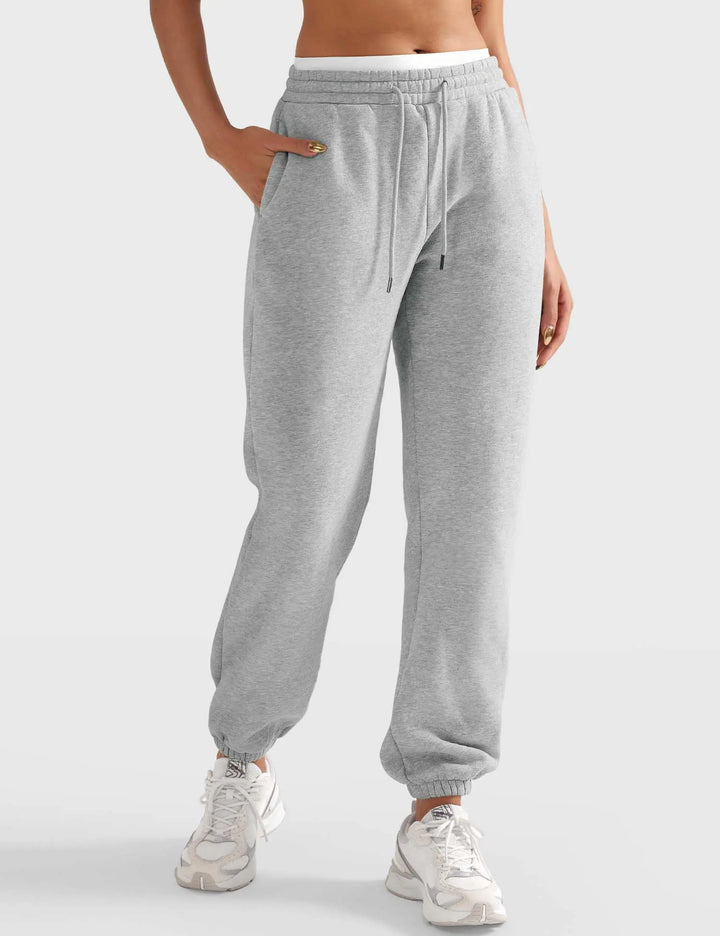 MunaWear  Women's Activewear  Lila – Relaxed Fit Ladies Jogging Pants with Adjustable Waistband & Deep Pockets, Best Joggers for Women 