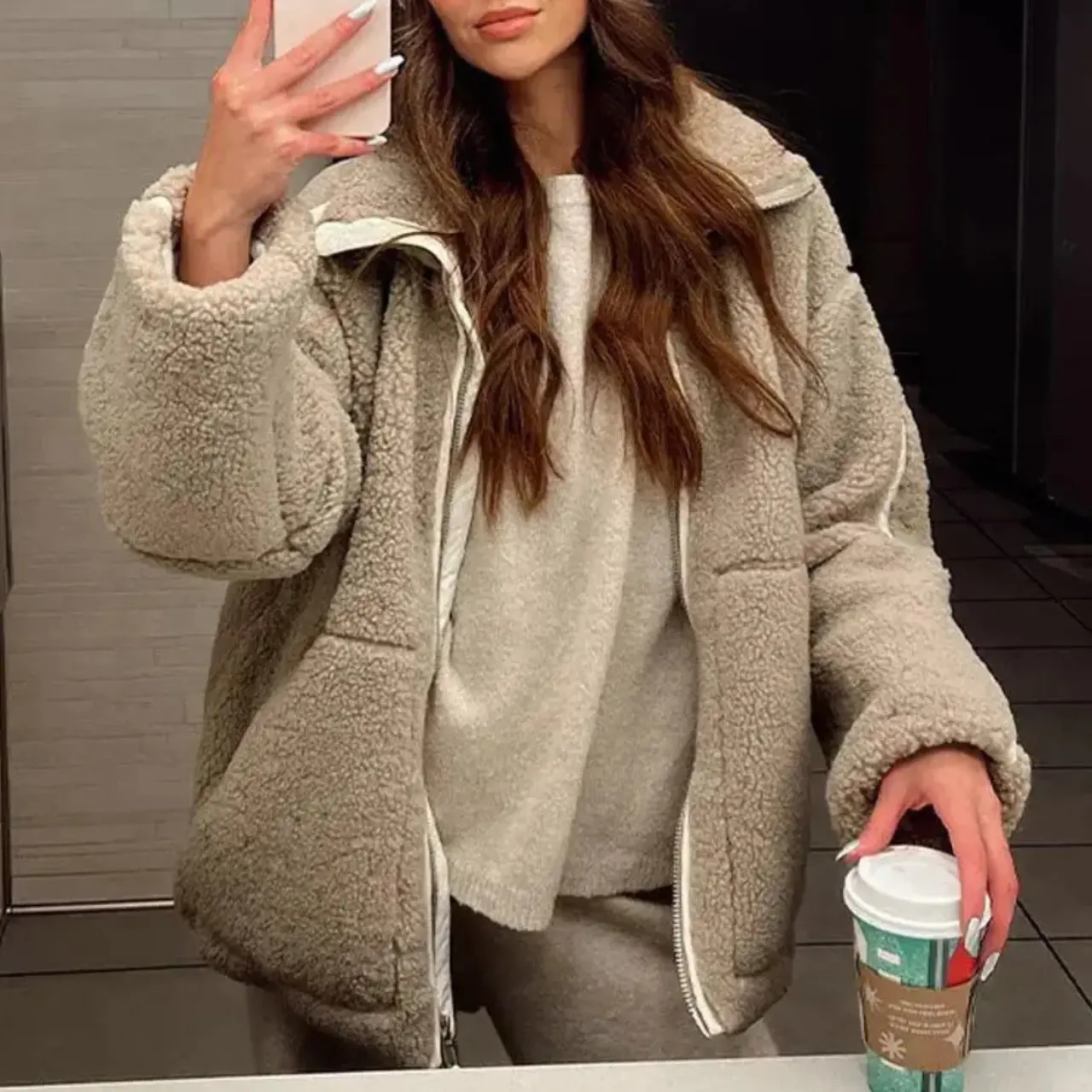 MunaWear - Women's Coats & Jackets - Kera – Elegant Women's Teddy Coat With Zipper For Stylish Winter Warmth - Beige / XL