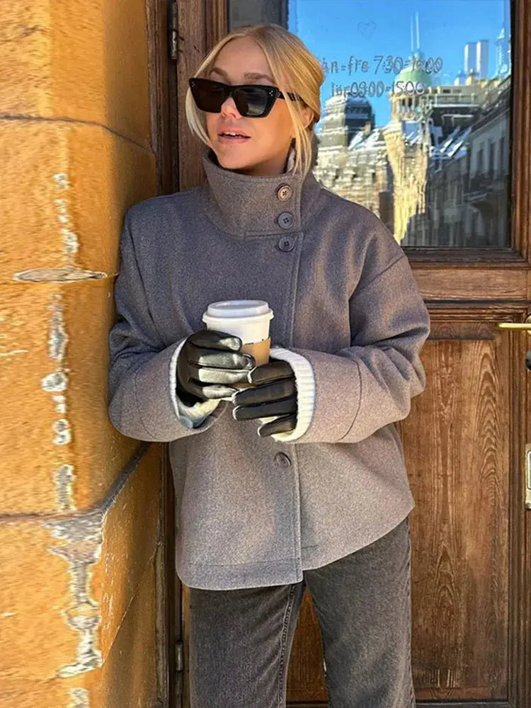 Liora - Chic Women's Wool Coat With Stand Collar For Winter And Casual Outings 1