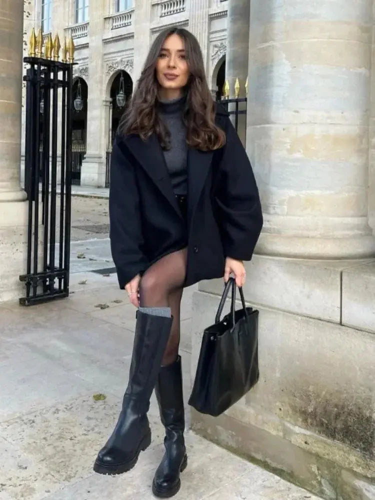 Liora - Chic Women's Wool Coat With Stand Collar For Winter And Casual Outings 3