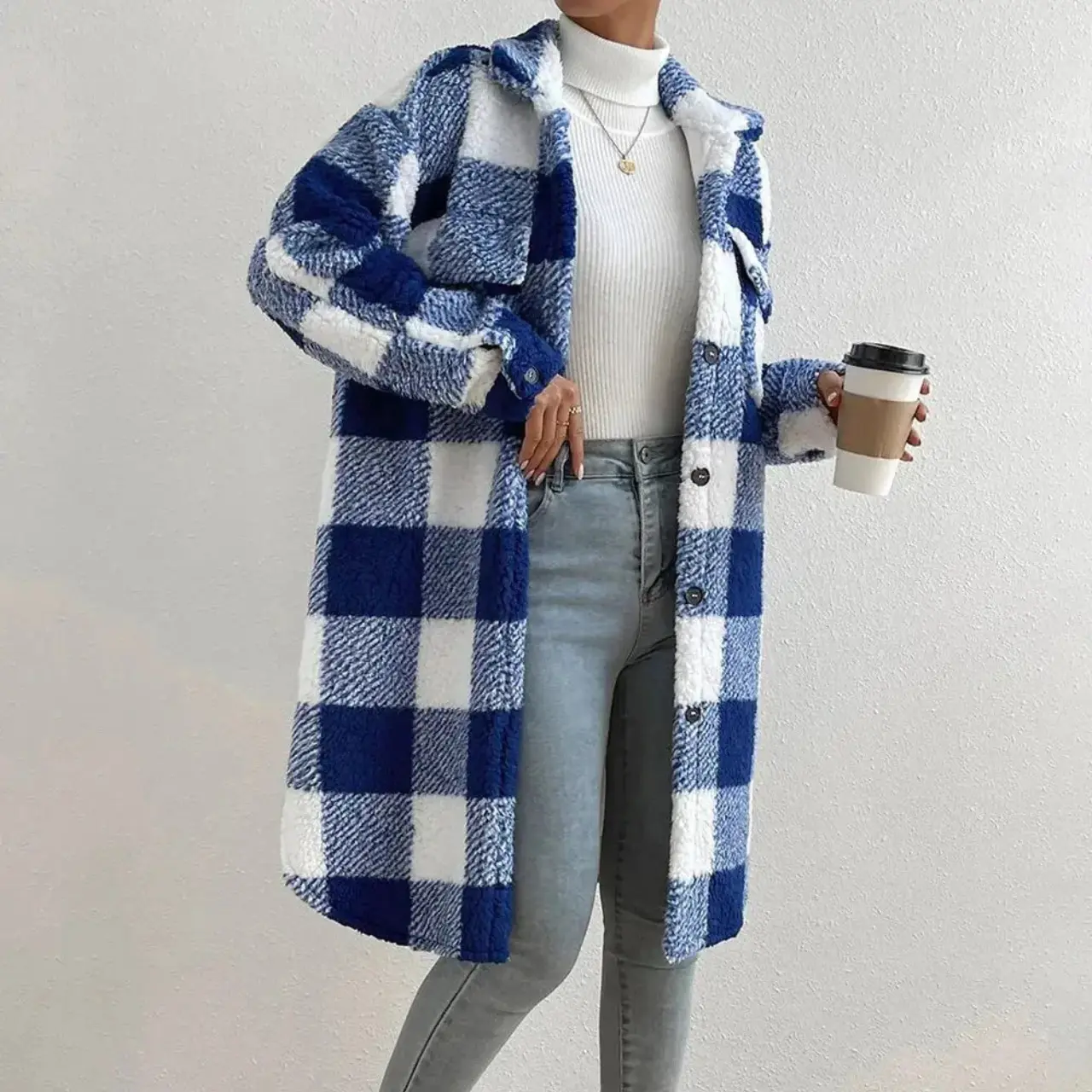 Lumina – Stylish Women's Teddy Coat With Checkered Design For Cozy Winter Wear- Blue