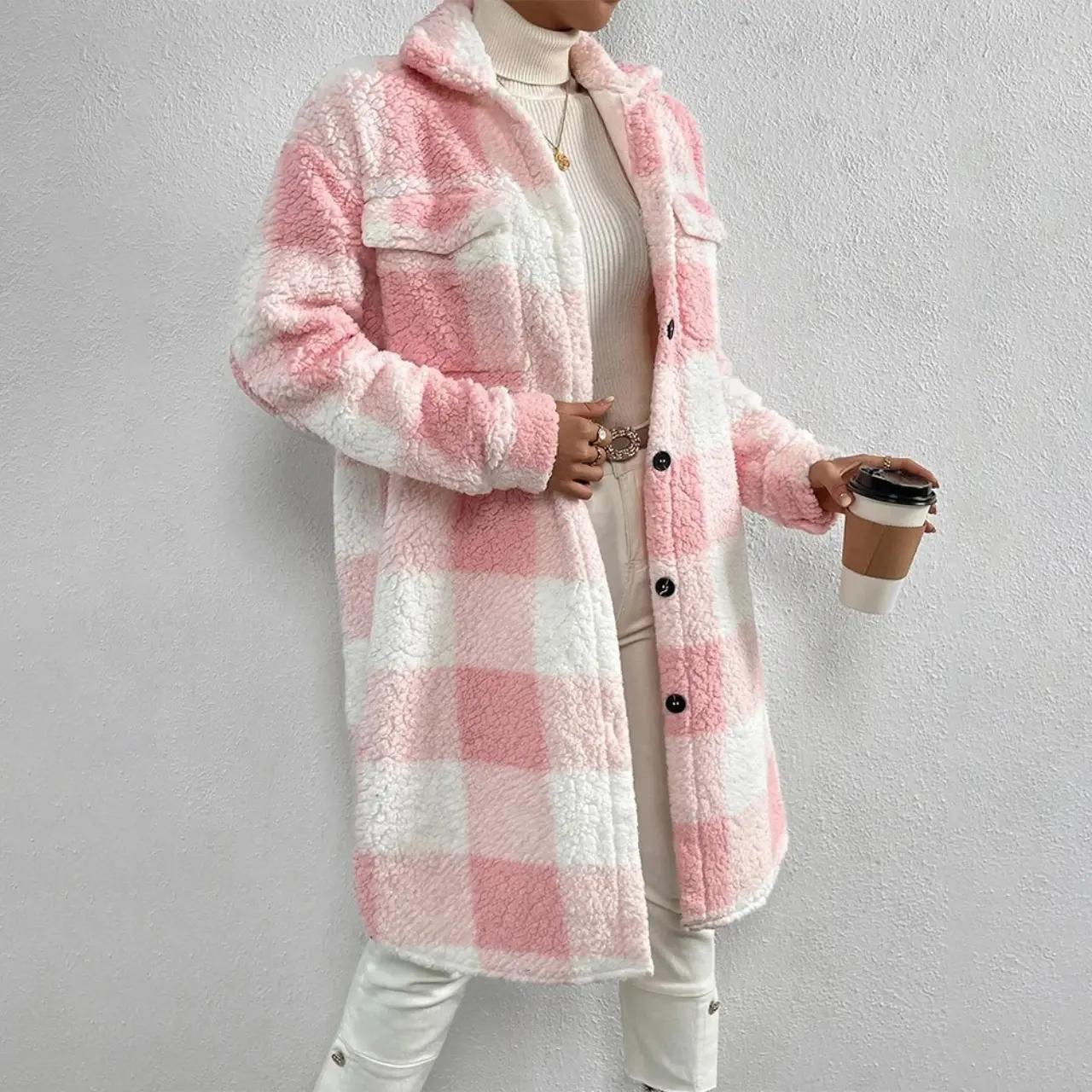 Lumina – Stylish Women's Teddy Coat With Checkered Design For Cozy Winter Wear- Pink