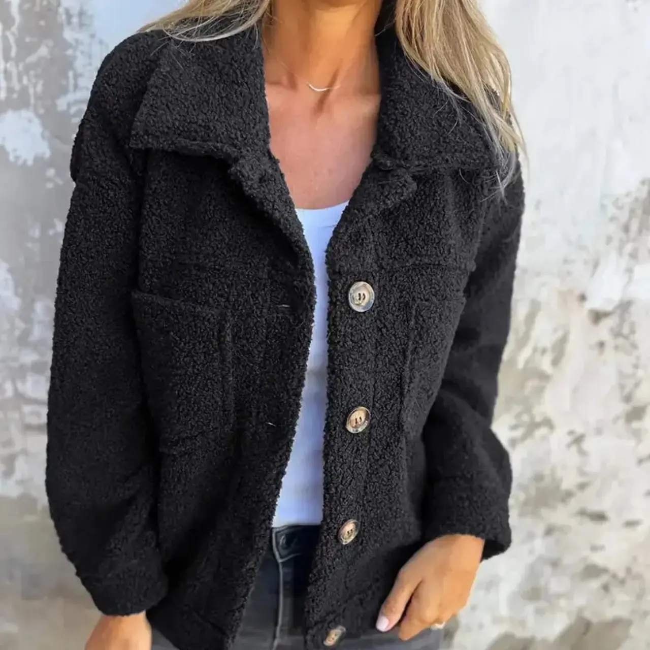 Valea – Cozy Women's Teddy Coat With Lapel Collar For Casual Autumn Days- Black