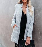 https://cdn.shopify.com/s/files/1/0822/2661/0521/files/coatly-lassige-tweedjacke-mit-kerbkragen-fur-die-ubergangszeit-691493.jpg