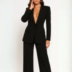 Clara - Tailored Women's Suit Set With Blazer And Slim-Fit Trousers For Office And Evenings 1