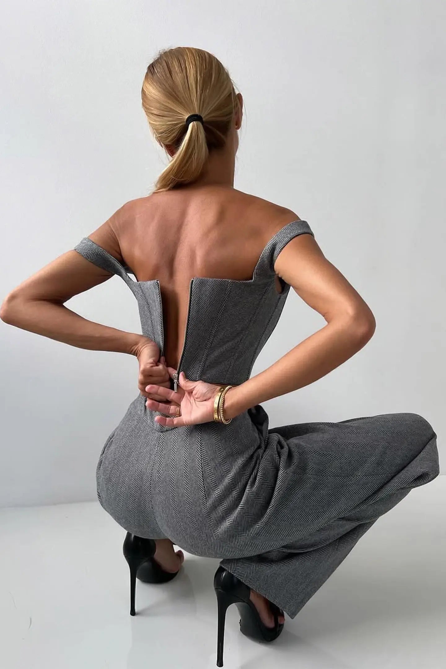 Selina - Elegant Women's Suit With Double-Breasted Blazer For Business And Evening Events 2