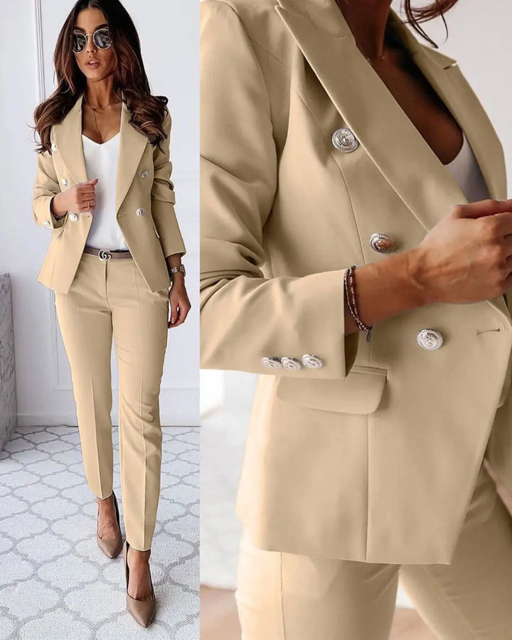 Tailored Women's Suit with Double-Breasted Design – Elegant Business and Formal Attire 2