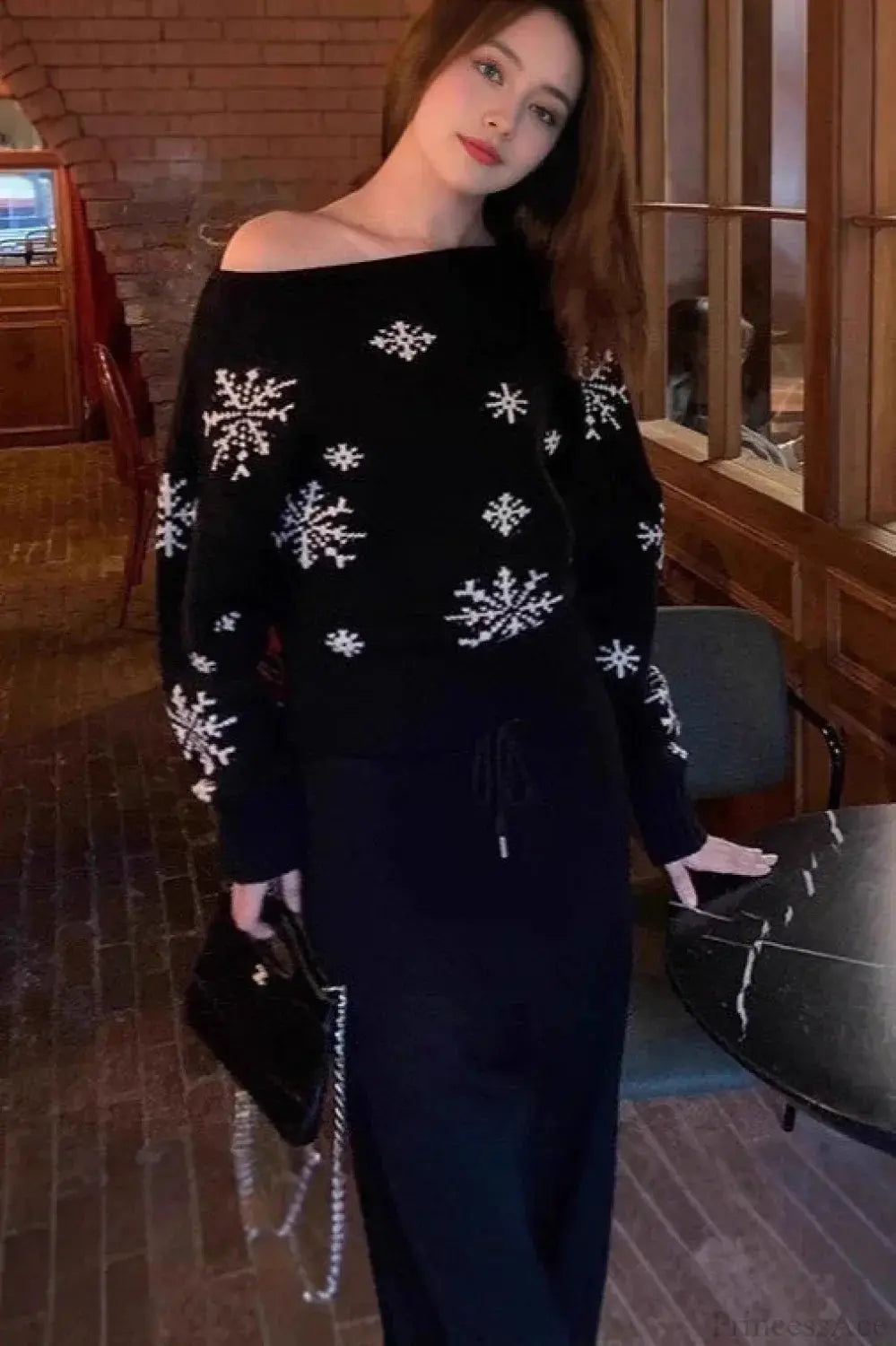 Cozy Off-Shoulder Pullover Sweater With Red Snowflake Design – Perfect for Holiday Gatherings 3