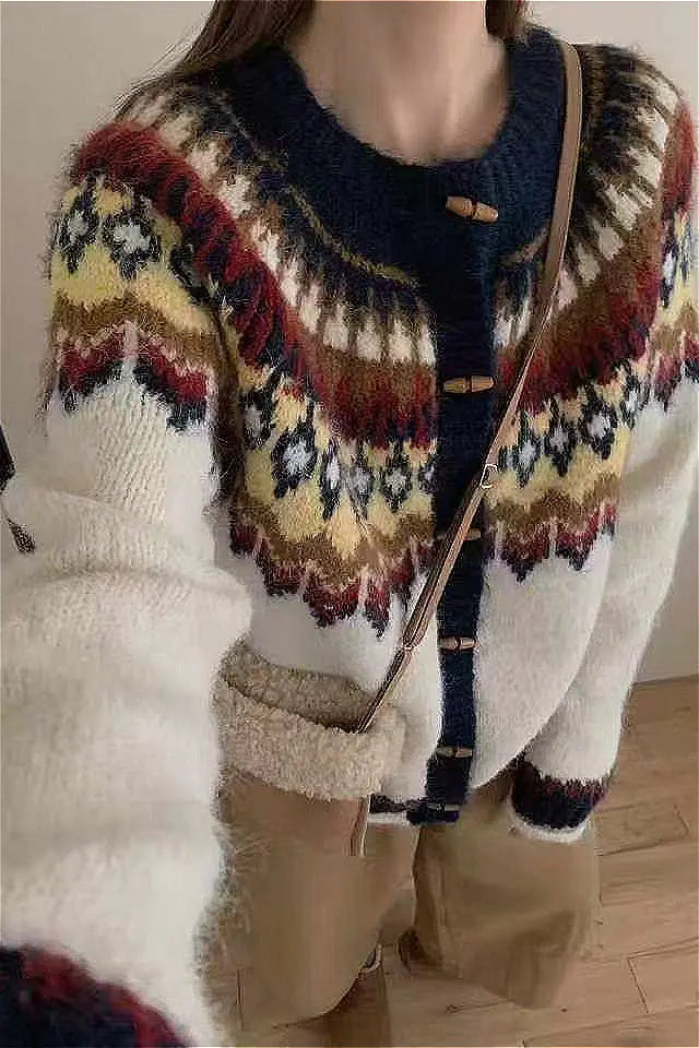 Cozy Round Neck Cardigan With Fair Isle Design – Perfect for Festive Gatherings 6
